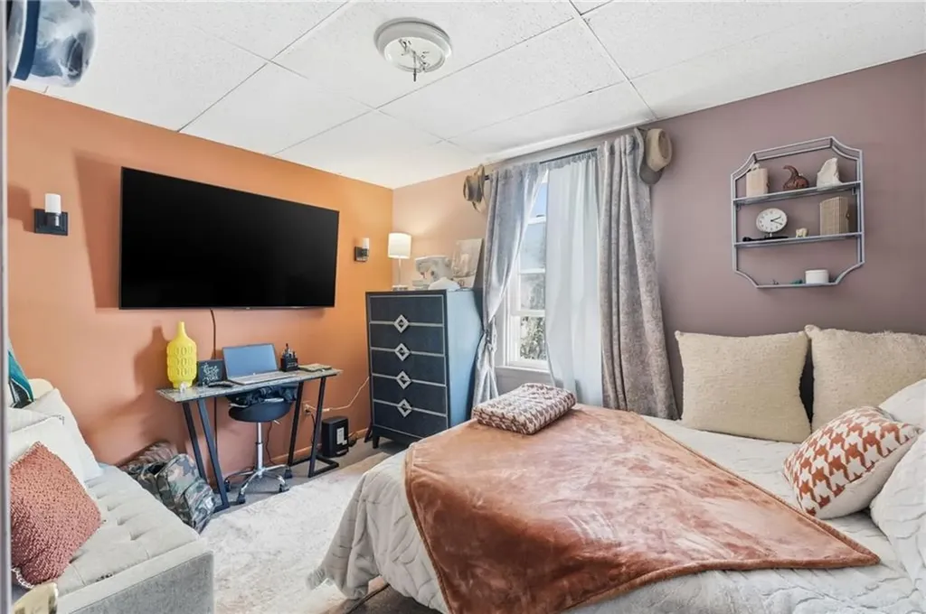 513 Charles Street Providence RI 02904