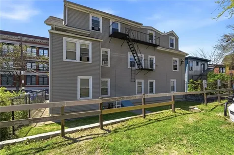 513 Charles Street Providence RI 02904