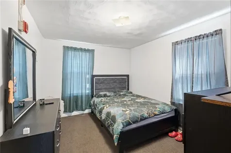 513 Charles Street Providence RI 02904