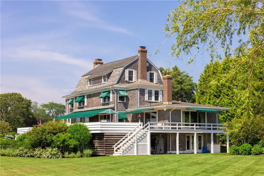 4 Arraquat Road Westerly RI 02891