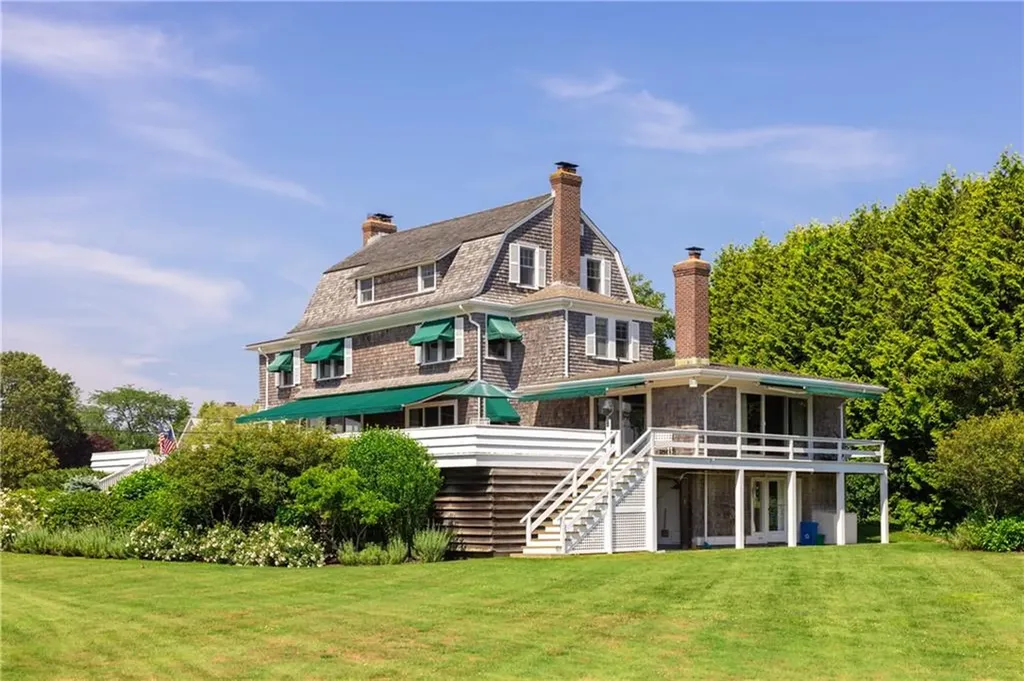 4 Arraquat Road Westerly RI 02891