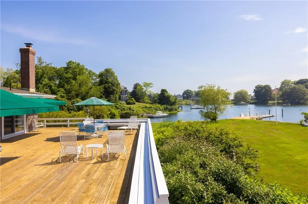 4 Arraquat Road Westerly RI 02891