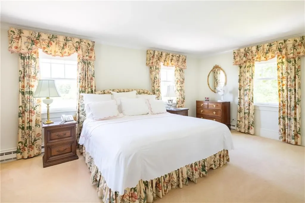4 Arraquat Road Westerly RI 02891