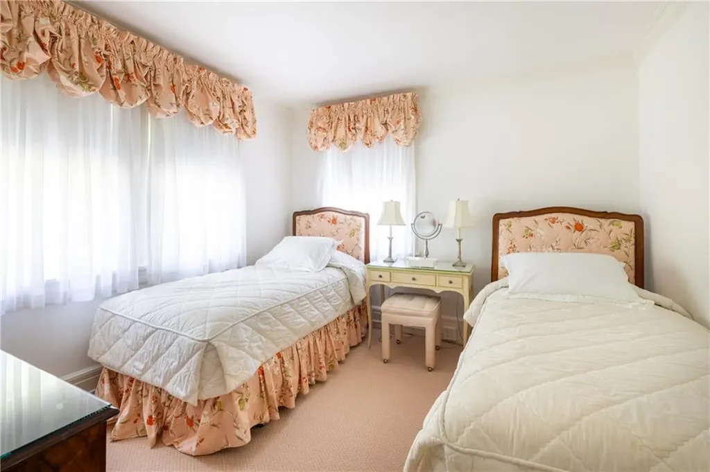 4 Arraquat Road Westerly RI 02891