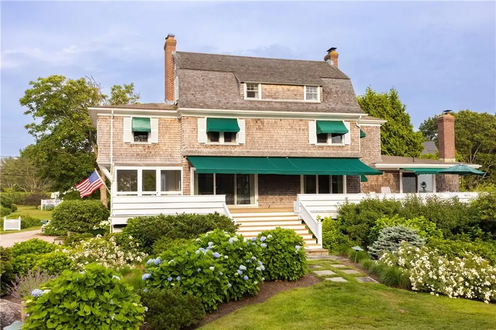 4 Arraquat Road Westerly RI 02891