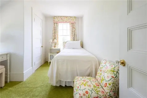 4 Arraquat Road Westerly RI 02891