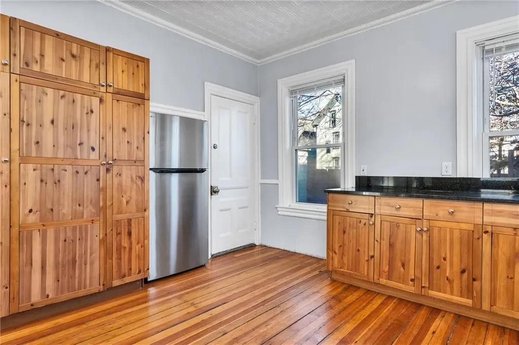 45 51 Wendell Street Providence RI 02909