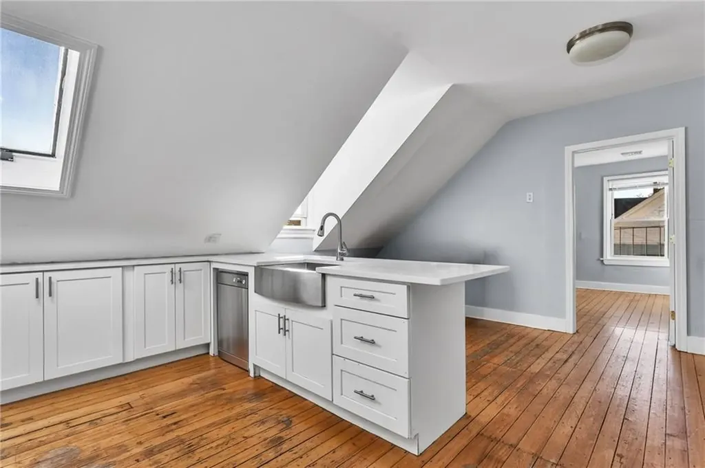 45 51 Wendell Street Providence RI 02909