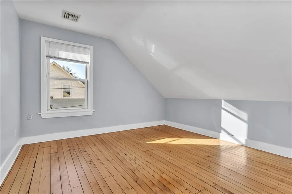 45 51 Wendell Street Providence RI 02909