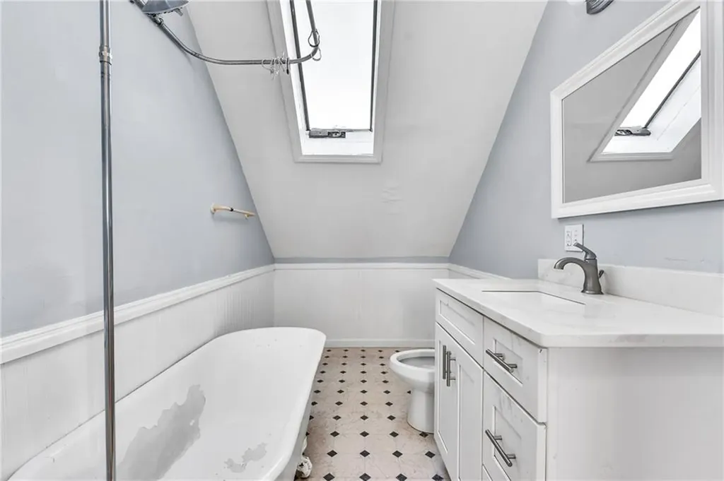 45 51 Wendell Street Providence RI 02909
