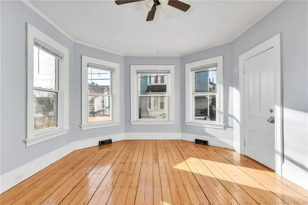 45 51 Wendell Street Providence RI 02909
