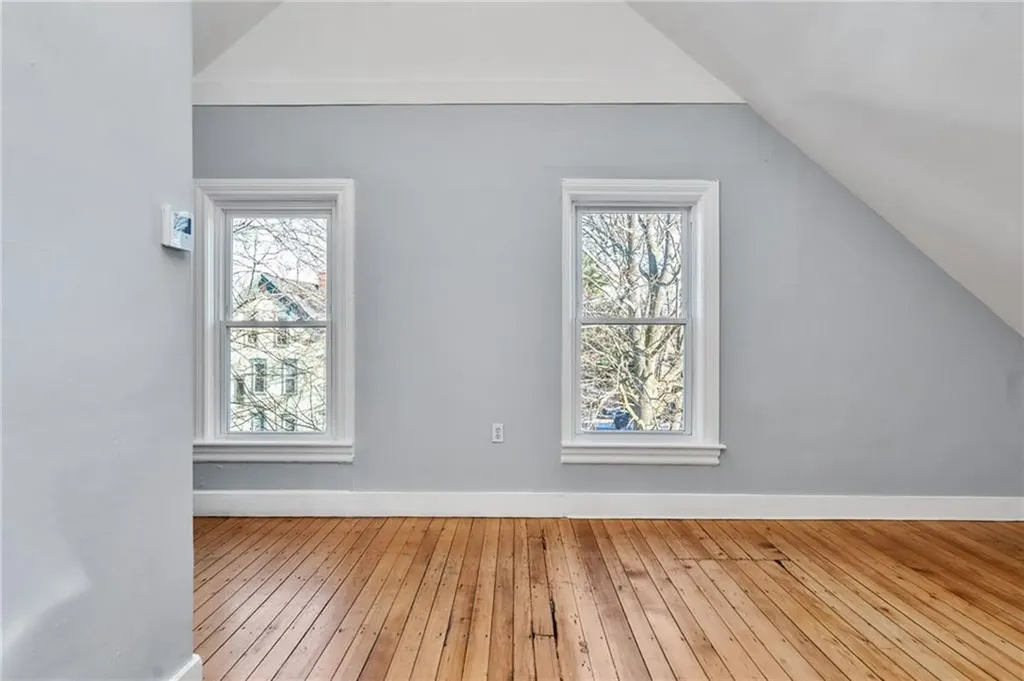 45 51 Wendell Street Providence RI 02909