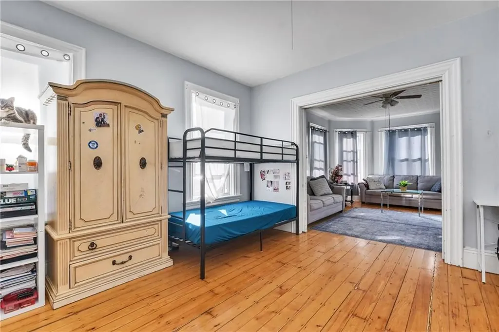45 51 Wendell Street Providence RI 02909