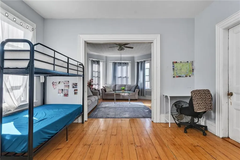 45 51 Wendell Street Providence RI 02909
