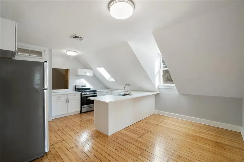 45 51 Wendell Street Providence RI 02909