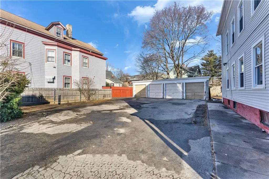45 51 Wendell Street Providence RI 02909