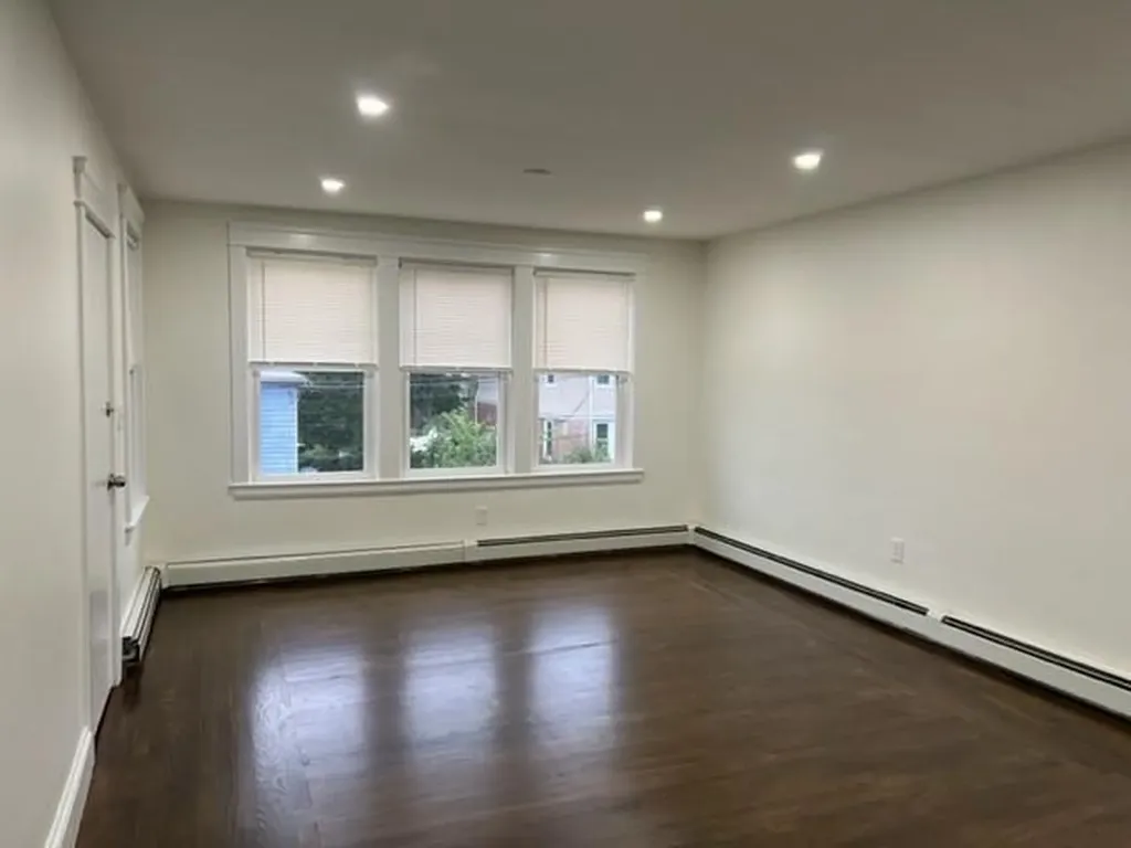 119 Lancaster Street Providence RI 02906