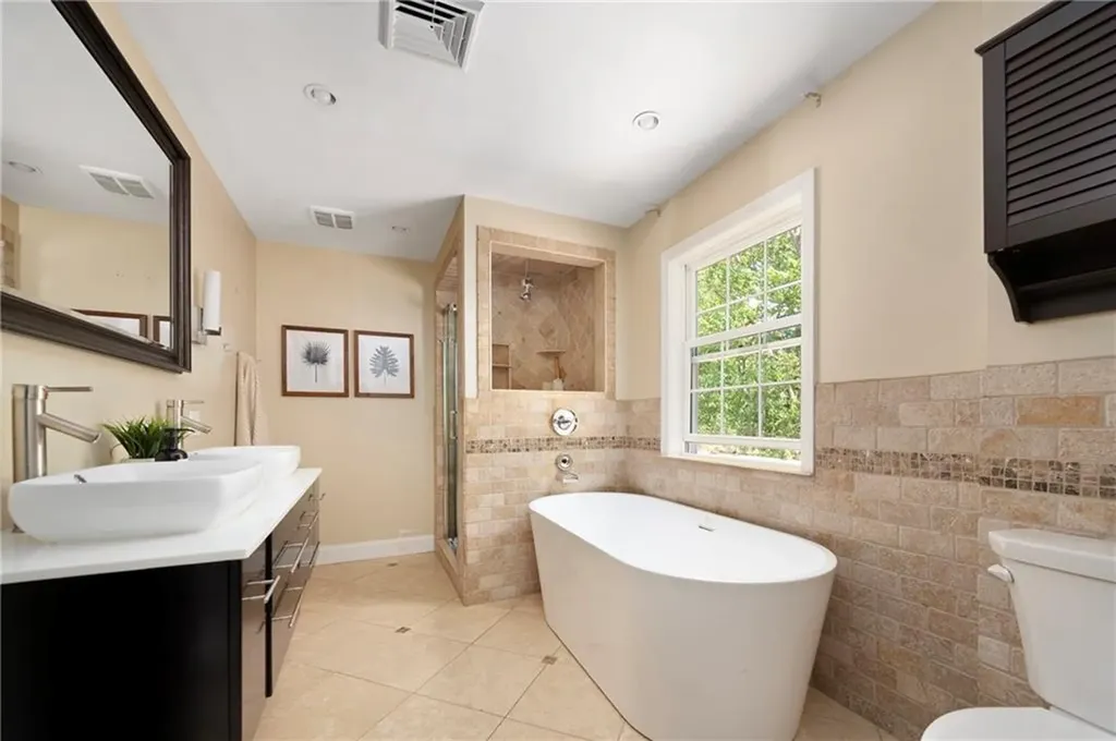 14 Black Creek Lane Warwick RI 02888
