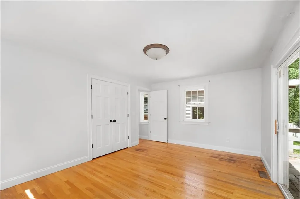 14 Black Creek Lane Warwick RI 02888