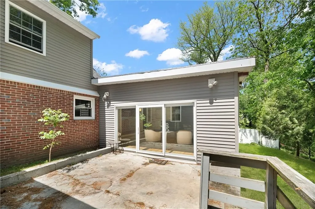14 Black Creek Lane Warwick RI 02888