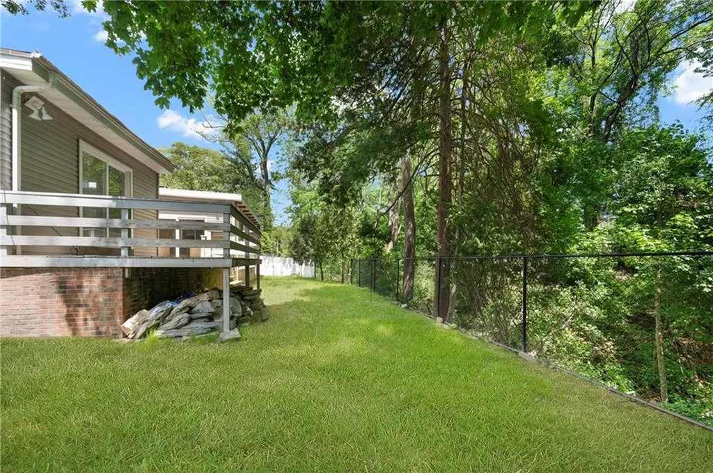14 Black Creek Lane Warwick RI 02888