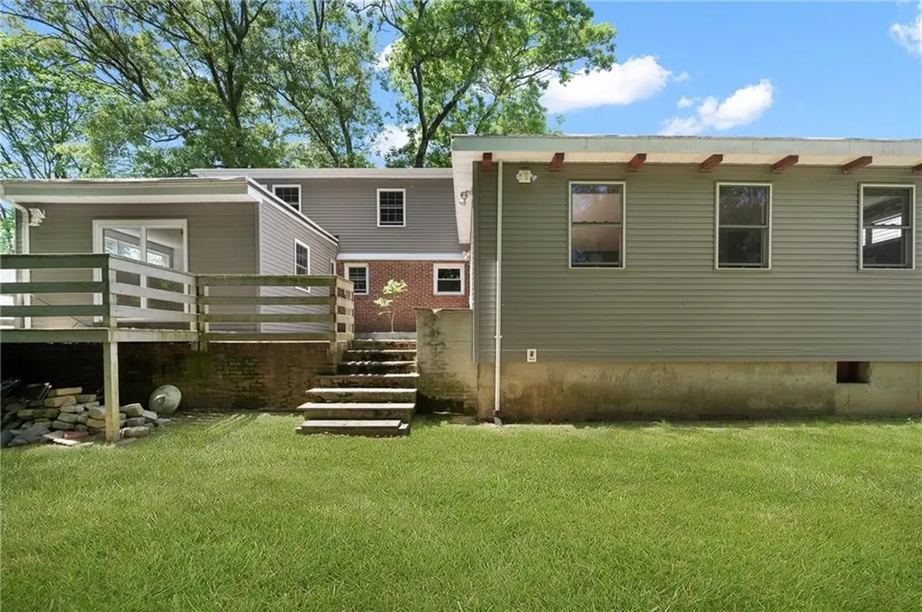 14 Black Creek Lane Warwick RI 02888