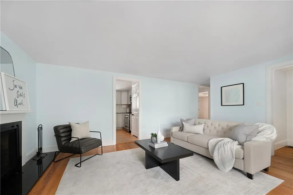 14 Black Creek Lane Warwick RI 02888