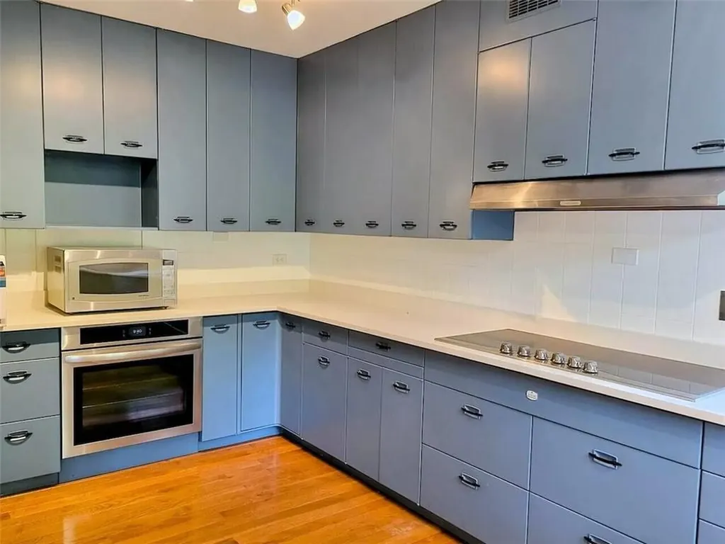 2625 B Commodore Perry Highway South Kingstown RI 02879