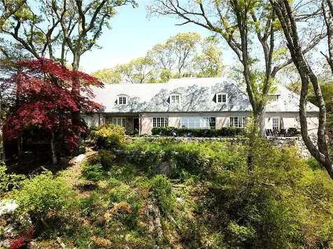 2625 B Commodore Perry Highway South Kingstown RI 02879