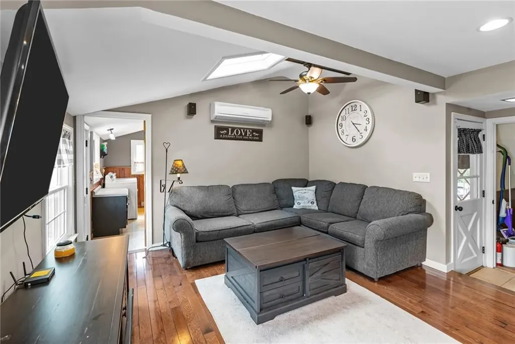 1 Leahy Street East Providence RI 02916