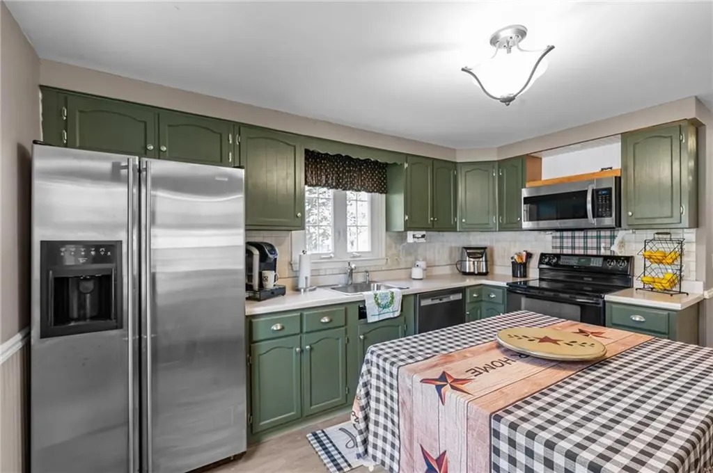 1 Leahy Street East Providence RI 02916