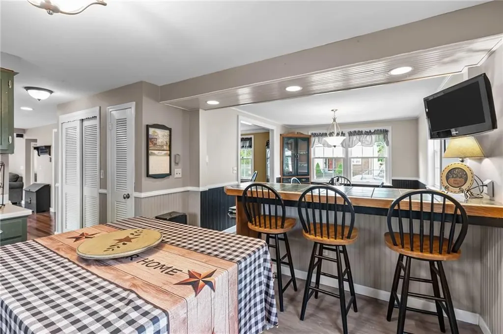 1 Leahy Street East Providence RI 02916