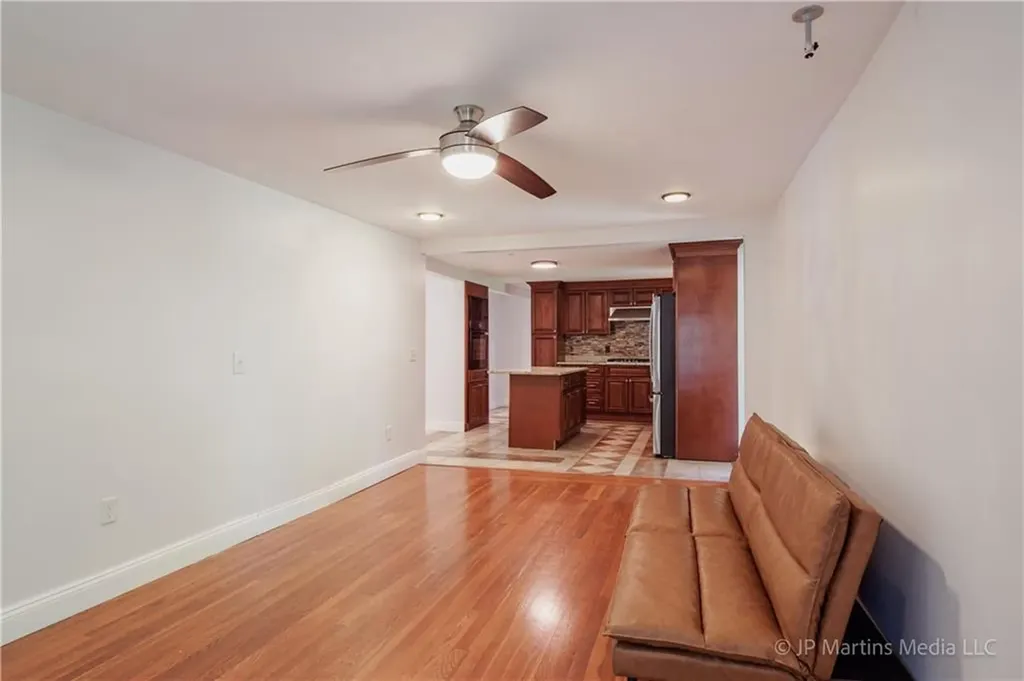 58 Spooner Avenue Warwick RI 02886