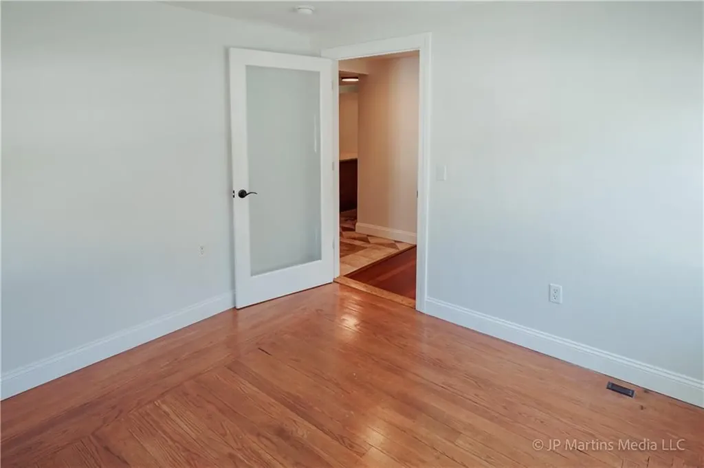 58 Spooner Avenue Warwick RI 02886