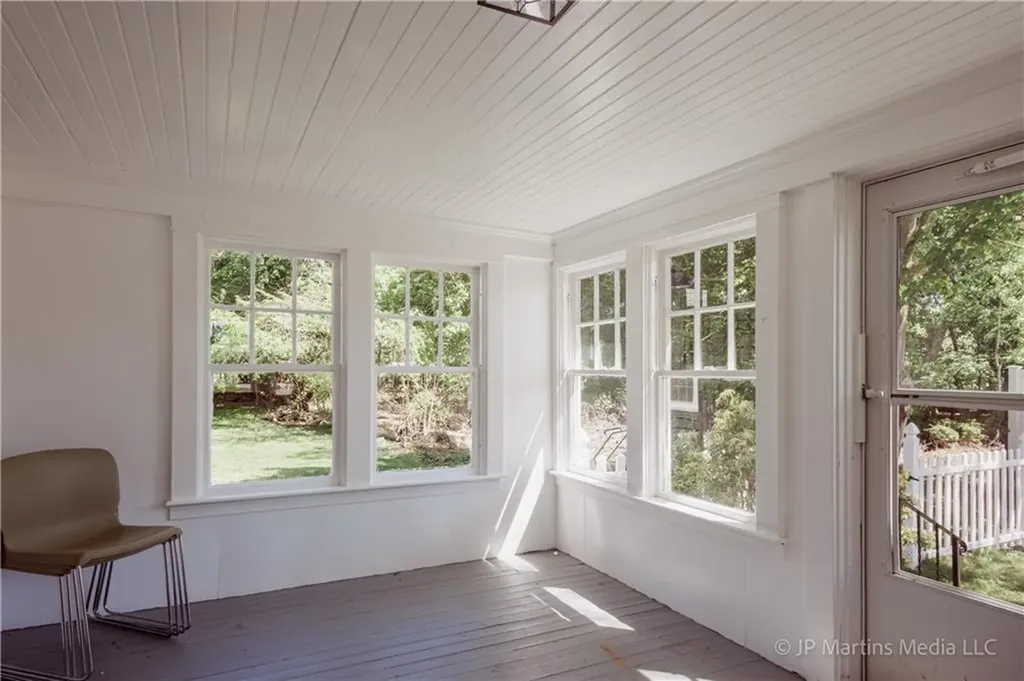 58 Spooner Avenue Warwick RI 02886
