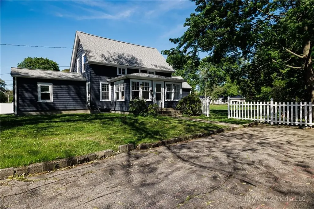 58 Spooner Avenue Warwick RI 02886