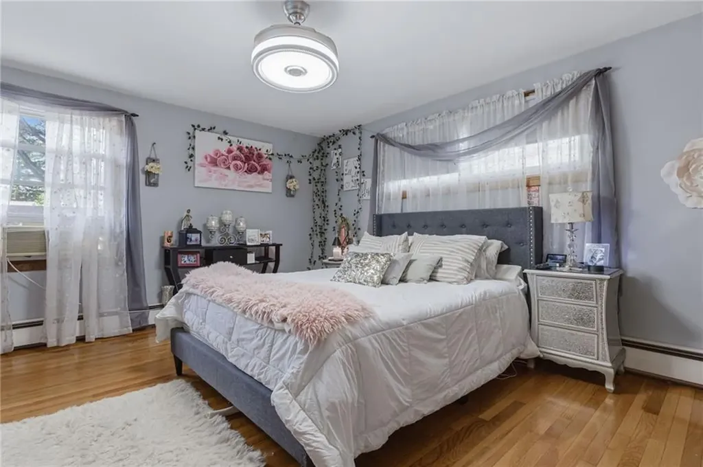 194 Parkside Avenue Pawtucket RI 02861