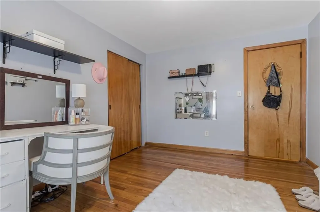 194 Parkside Avenue Pawtucket RI 02861