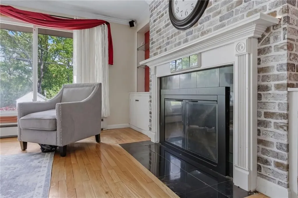 194 Parkside Avenue Pawtucket RI 02861