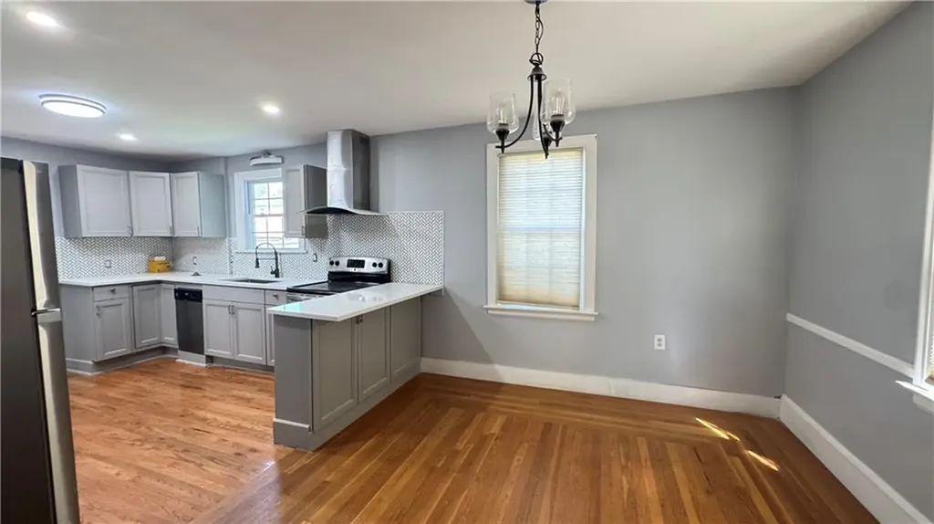 175 Canton Street Providence RI 02908