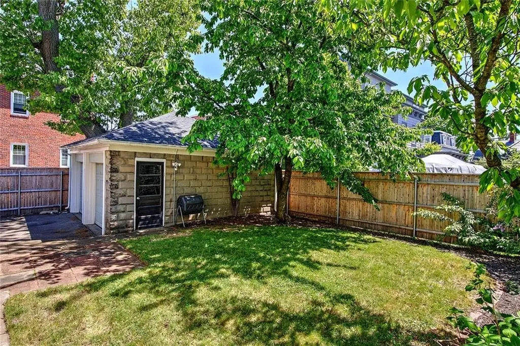 67 69 East Manning Street Providence RI 02906