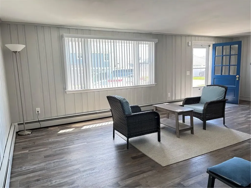 10 Anawan Avenue Narragansett RI 02882