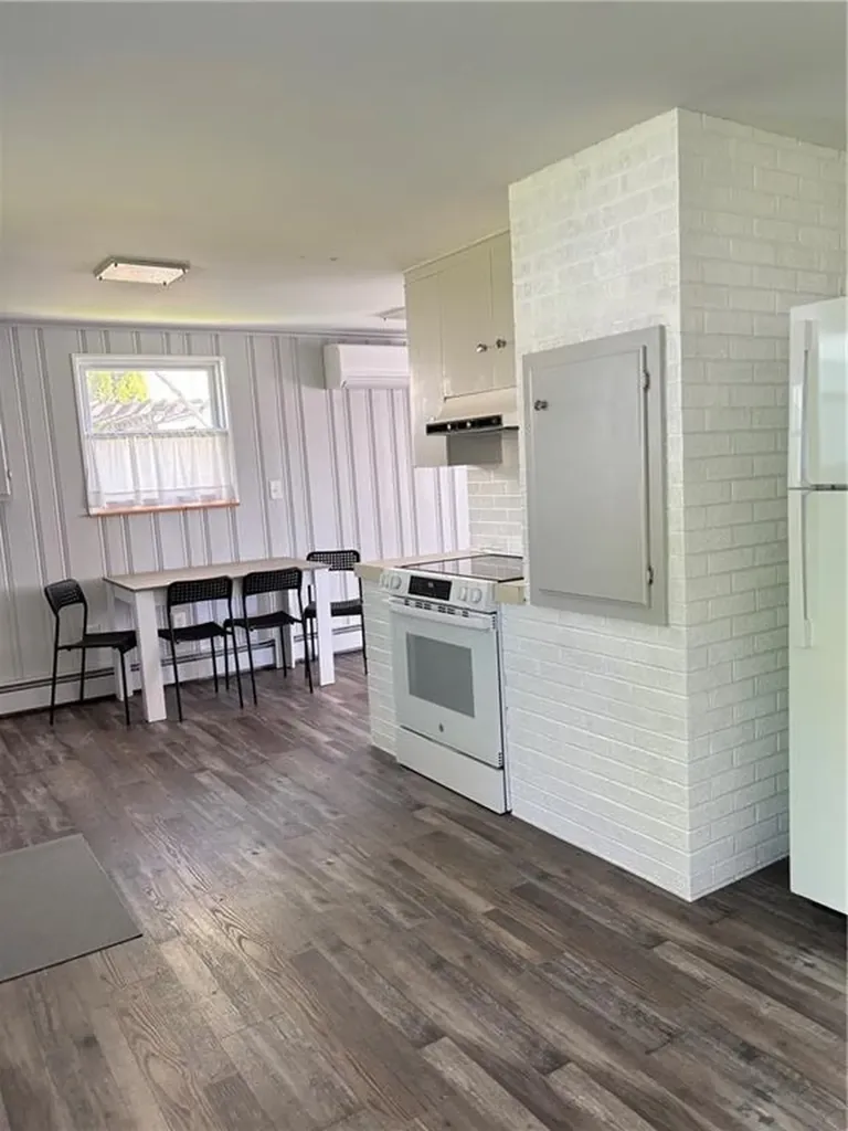 10 Anawan Avenue Narragansett RI 02882