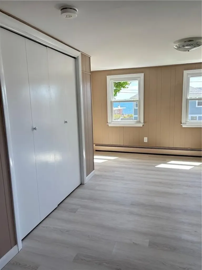 10 Anawan Avenue Narragansett RI 02882