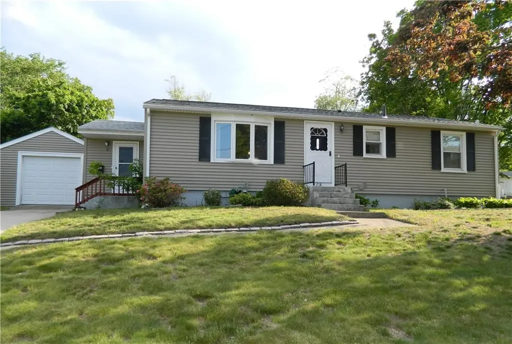 68 Zinnia Drive Cranston RI 02920