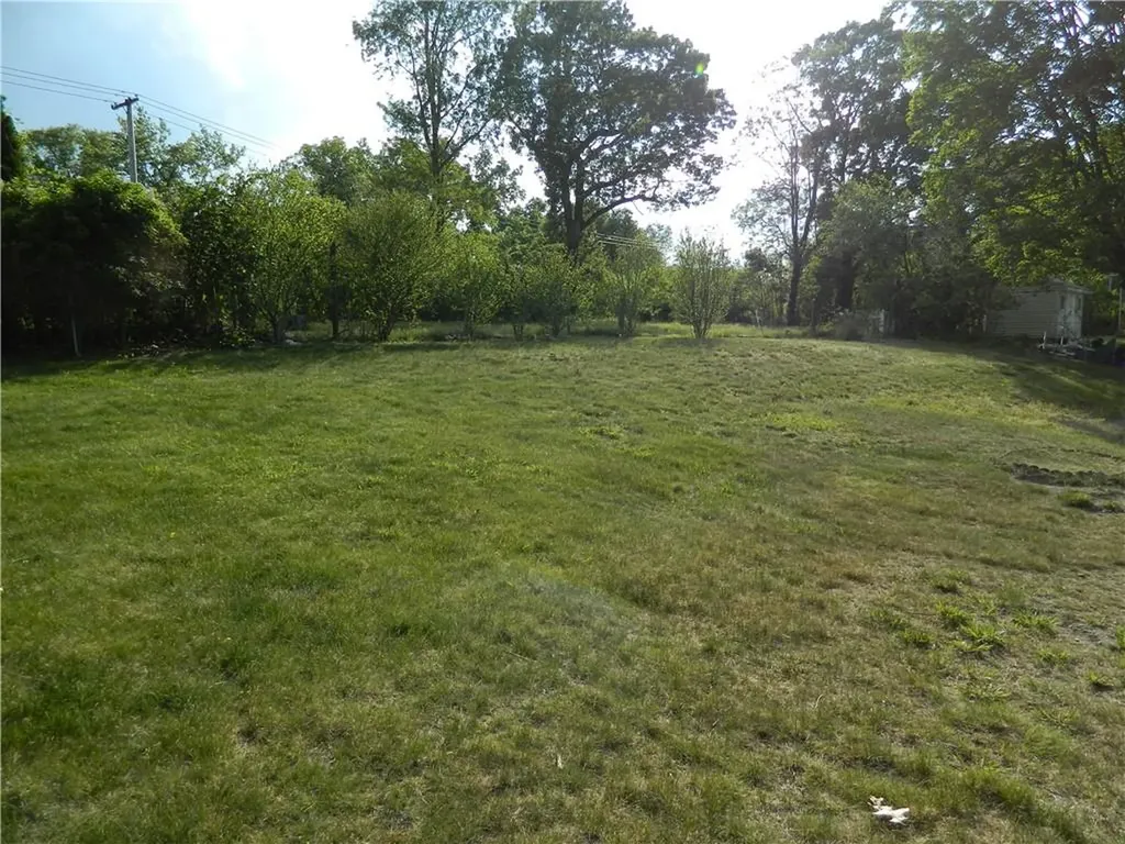 68 Zinnia Drive Cranston RI 02920