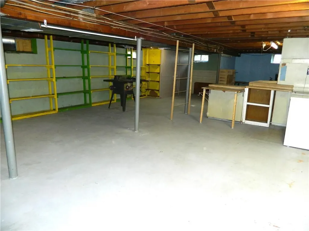 68 Zinnia Drive Cranston RI 02920