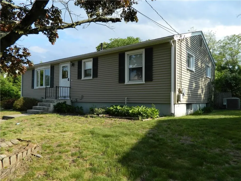 68 Zinnia Drive Cranston RI 02920