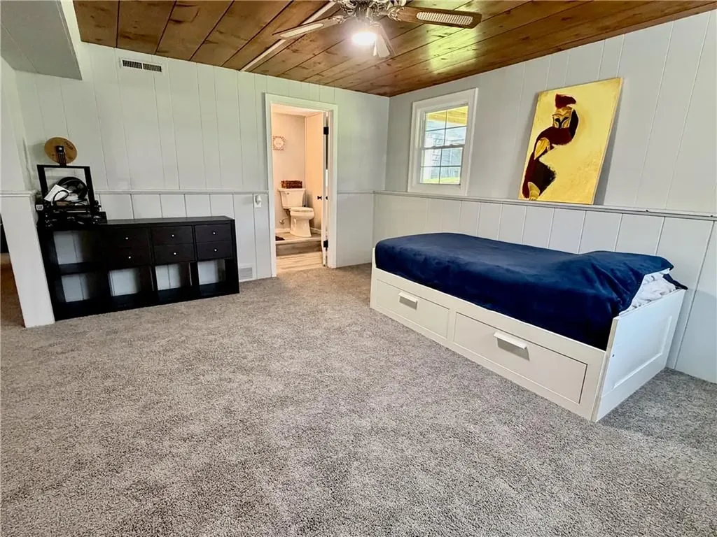 770 Metacom Avenue Bristol RI 02809