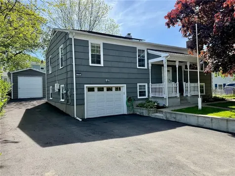 770 Metacom Avenue Bristol RI 02809